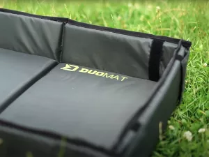 Podložka s okrajmi Delphin DUOMAT