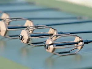 Olovené krmítko s trubičkou Delphin EazySIX