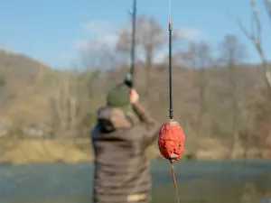 Olovené krmítko s trubičkou Delphin EazySIX