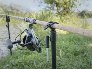 Držiak prúta s poistkou Delphin LOX