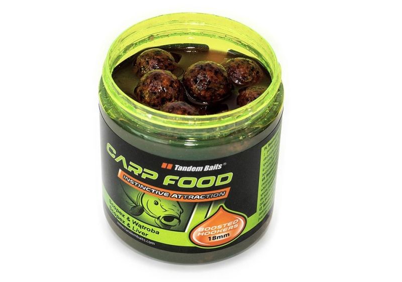 Carp Food Boosted Hookers - dipované boilies 18 mm 300g Banánový Krém